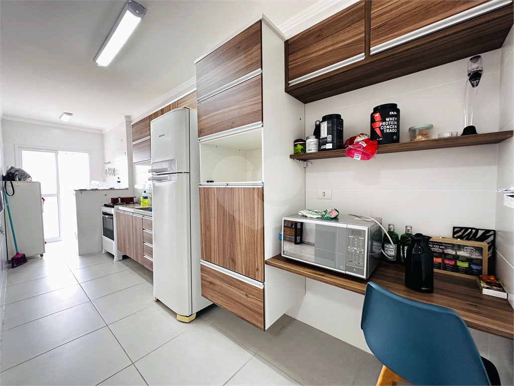 Apartamento de 83m² com 2 Dormitórios (1 Suíte) na Praia Grande
