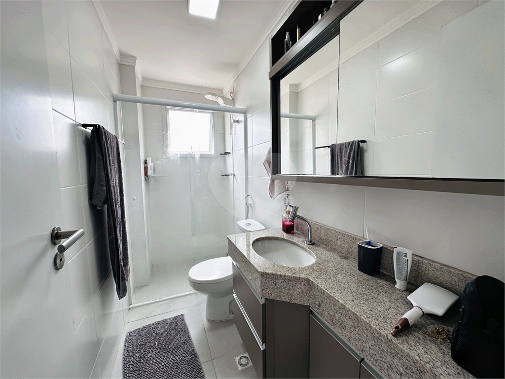 Apartamento de 83m² com 2 Dormitórios (1 Suíte) na Praia Grande