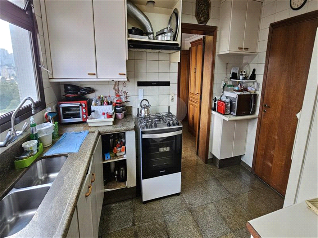 Apartamento à Venda na Aclimação com 250 m2