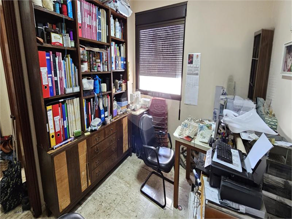 Apartamento à Venda na Aclimação com 250 m2