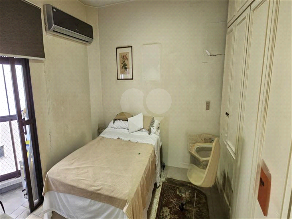 Apartamento à Venda na Aclimação com 250 m2
