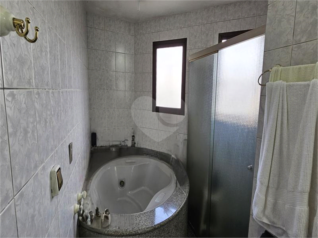 Apartamento à Venda na Aclimação com 250 m2