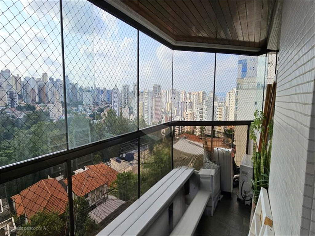 Apartamento à Venda na Aclimação com 250 m2