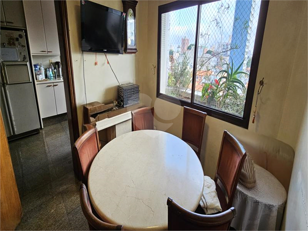 Apartamento à Venda na Aclimação com 250 m2