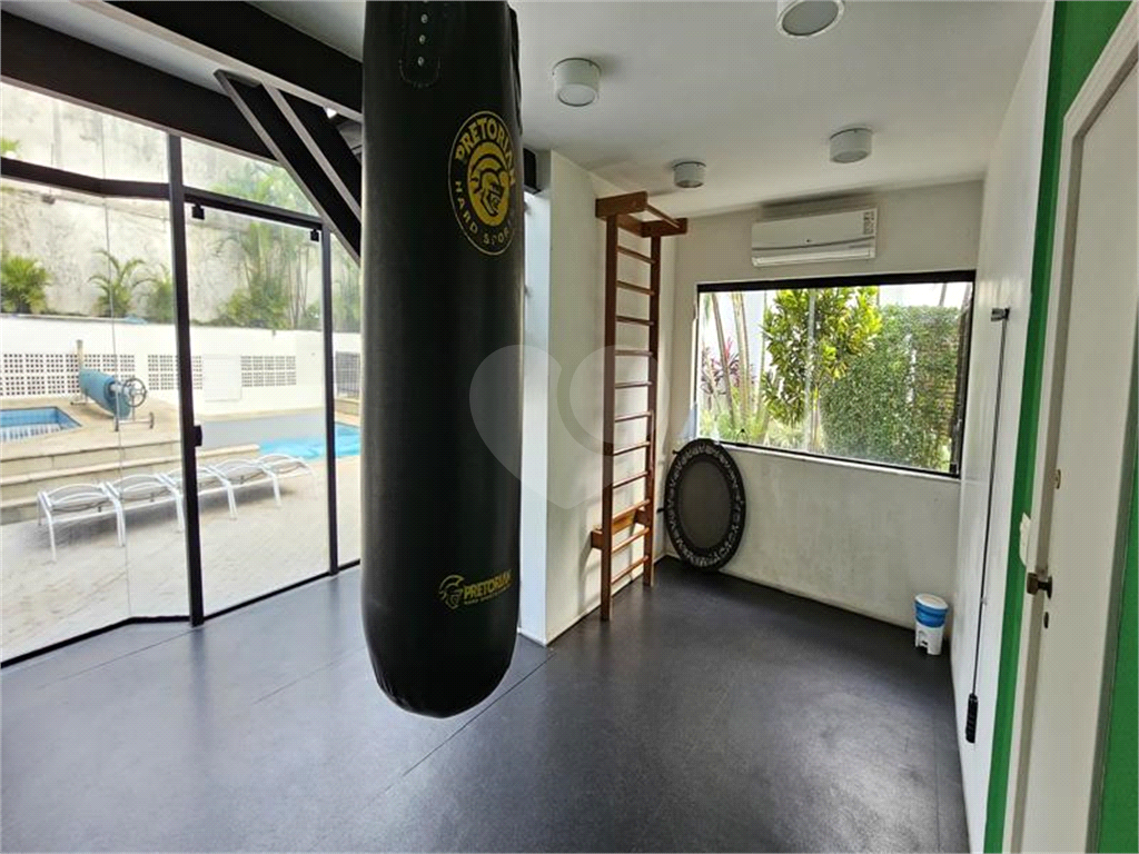 Apartamento à Venda na Aclimação com 250 m2