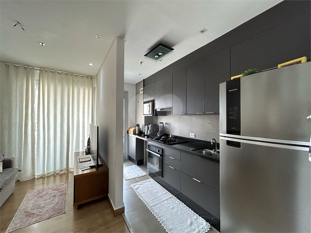 APARTAMENTO em CENTRO