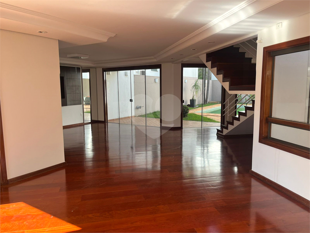 Casa de Condomínio para alugar com 3 quartos, 230m² - Foto 44