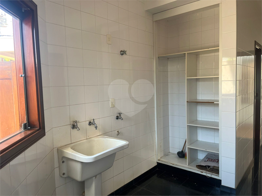 Casa de Condomínio para alugar com 3 quartos, 230m² - Foto 37