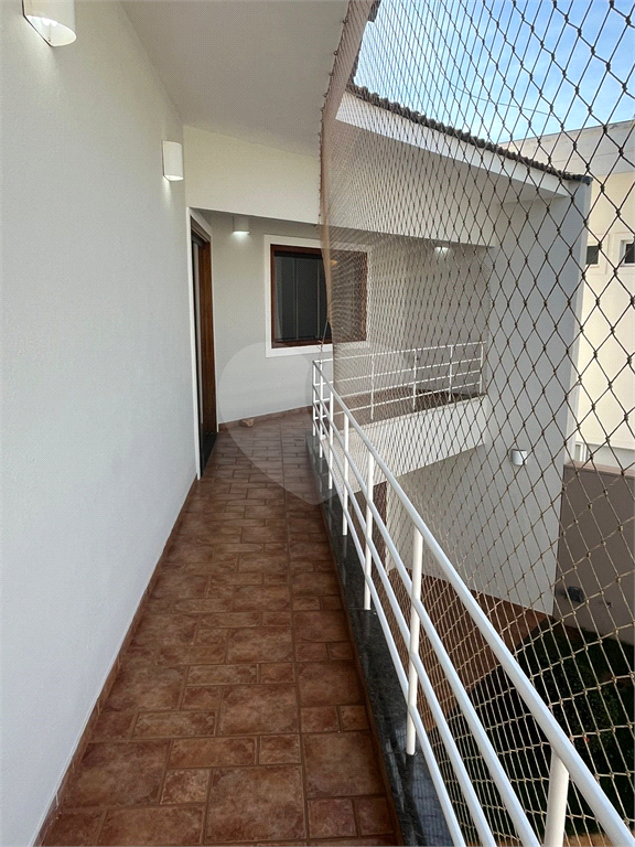 Casa de Condomínio para alugar com 3 quartos, 230m² - Foto 24