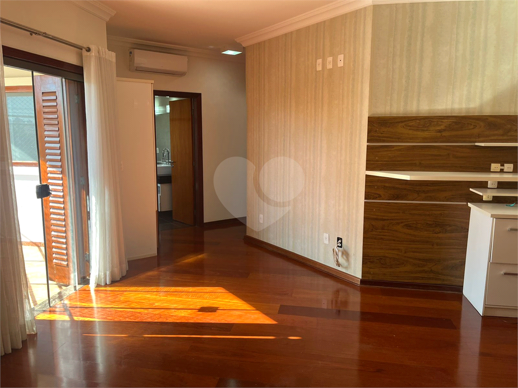 Casa de Condomínio para alugar com 3 quartos, 230m² - Foto 11