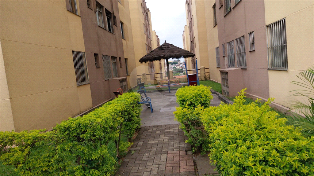 Apartamento na Região de Guaianazes. Excelente Localização 