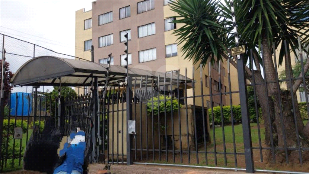 Apartamento na Região de Guaianazes. Excelente Localização 