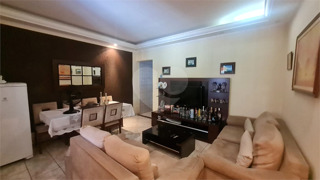 Casa térrea à venda | 154 m² | 2 dormitórios | 2 vagas no Parque Edu Chaves!
