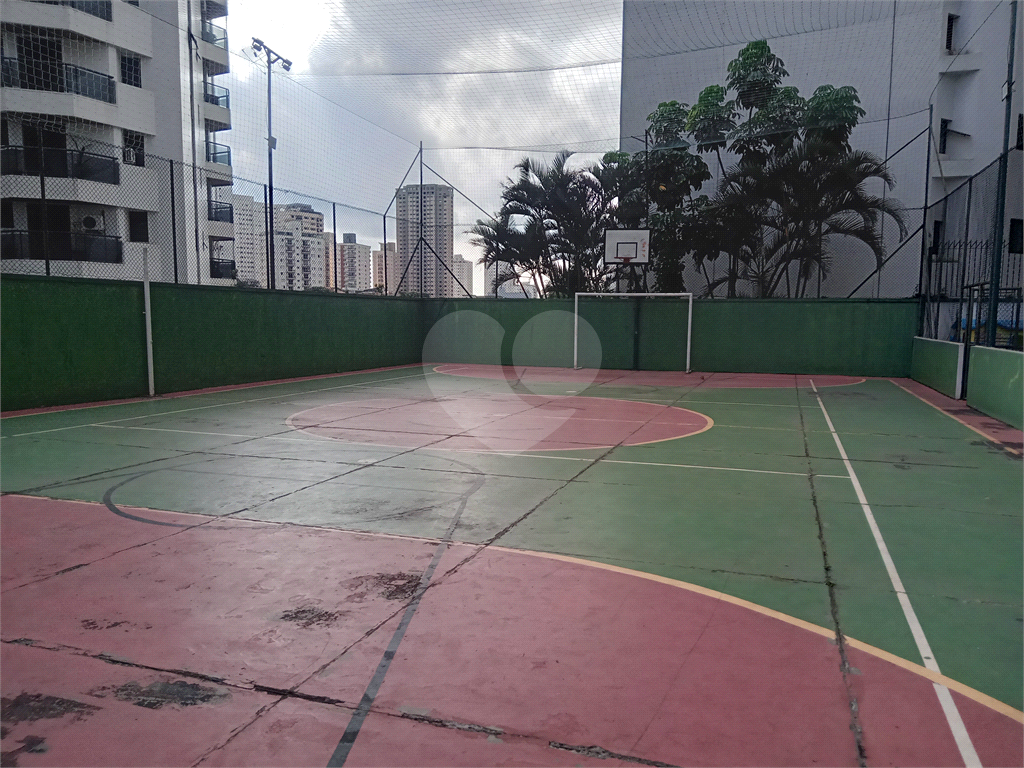Aluga-se luxuoso Apartamento de 220m² em Andar Alto!