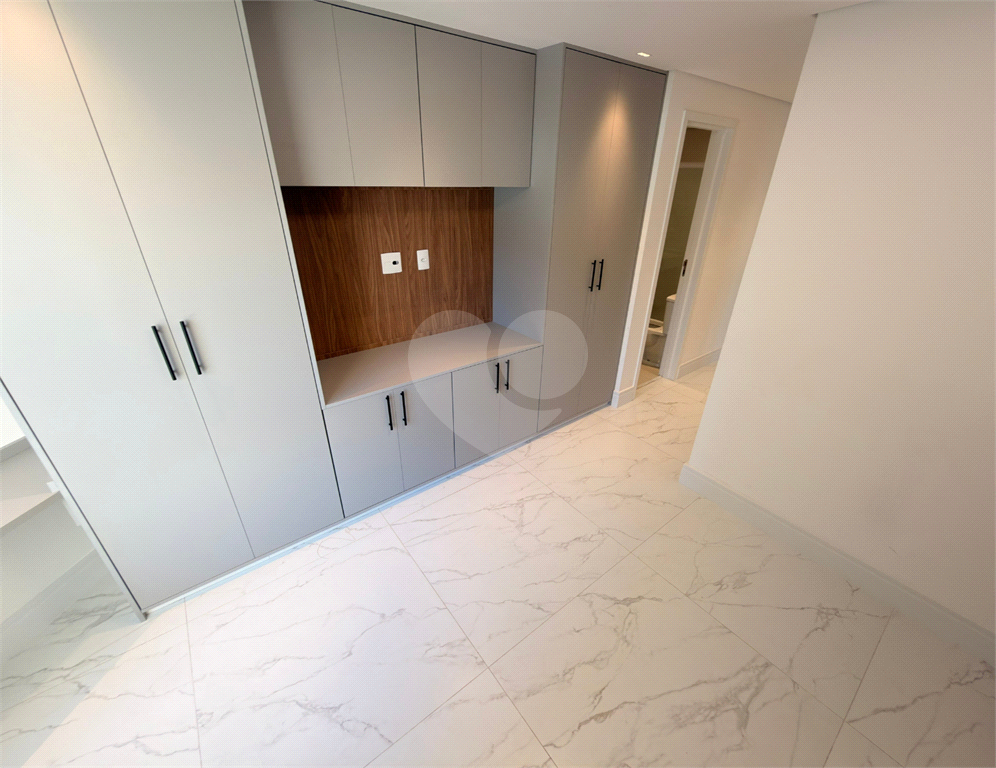 Apartamento com 3 suites em Santana