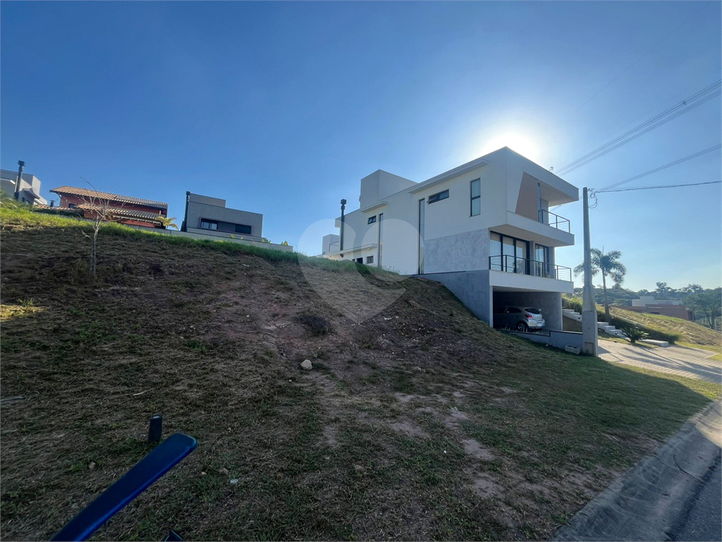 Casa de Condomínio à venda, 348m² - Foto 2