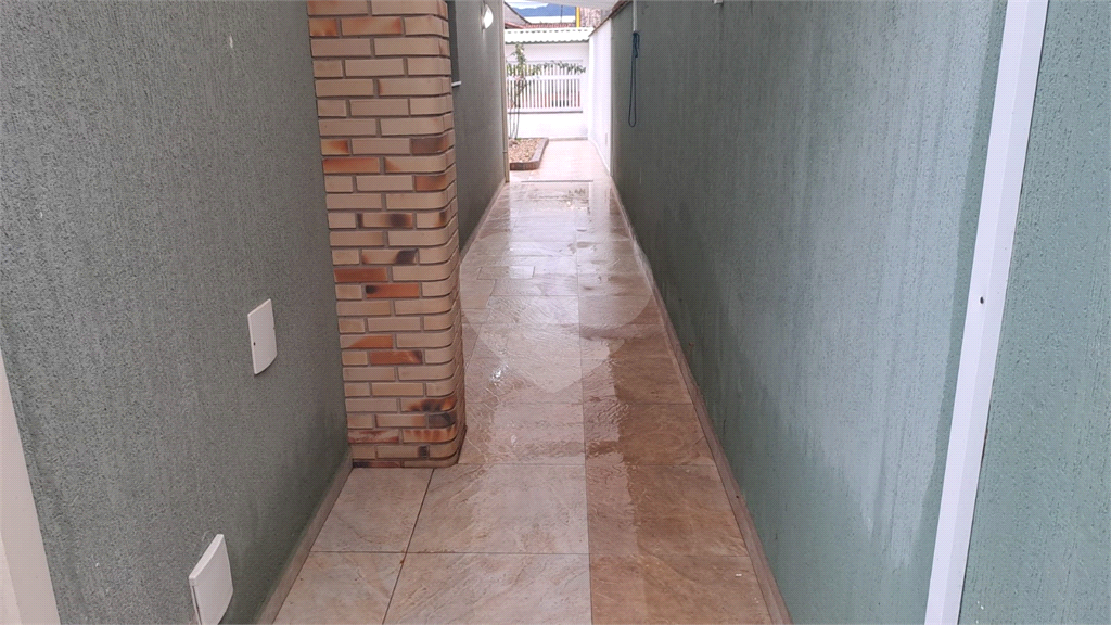 Sobrado à venda | 360 m² | 4 dormitórios | 1 vaga | Nova Peruíbe / SP !