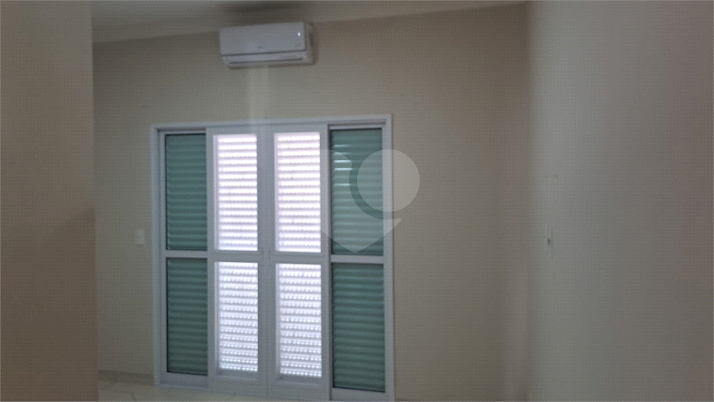 Sobrado à venda | 360 m² | 4 dormitórios | 1 vaga | Nova Peruíbe / SP !