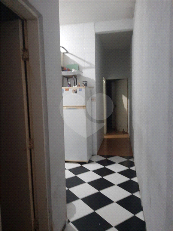 Vendo excelente sobrado de 4 lajes com 4 casas para residencia ou investimento