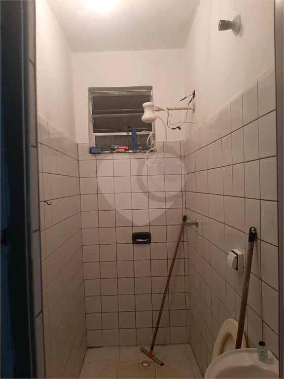 Vendo excelente sobrado de 4 lajes com 4 casas para residencia ou investimento
