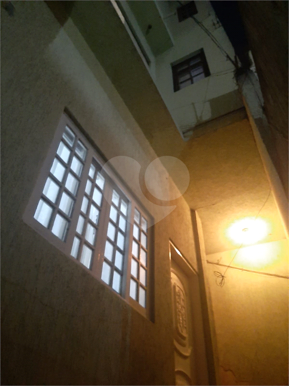 Vendo excelente sobrado de 4 lajes com 4 casas para residencia ou investimento