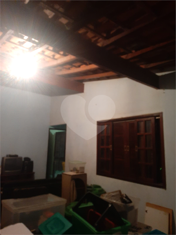 Vendo excelente sobrado de 4 lajes com 4 casas para residencia ou investimento