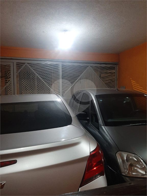 Vendo excelente sobrado de 4 lajes com 4 casas para residencia ou investimento