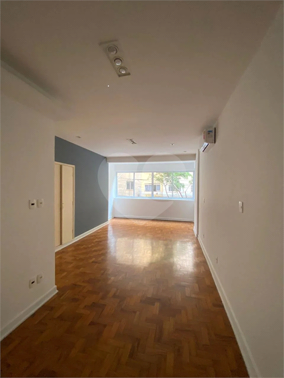 VILA BUARQUE - 1 DORMITÓRIO COM 46 M²