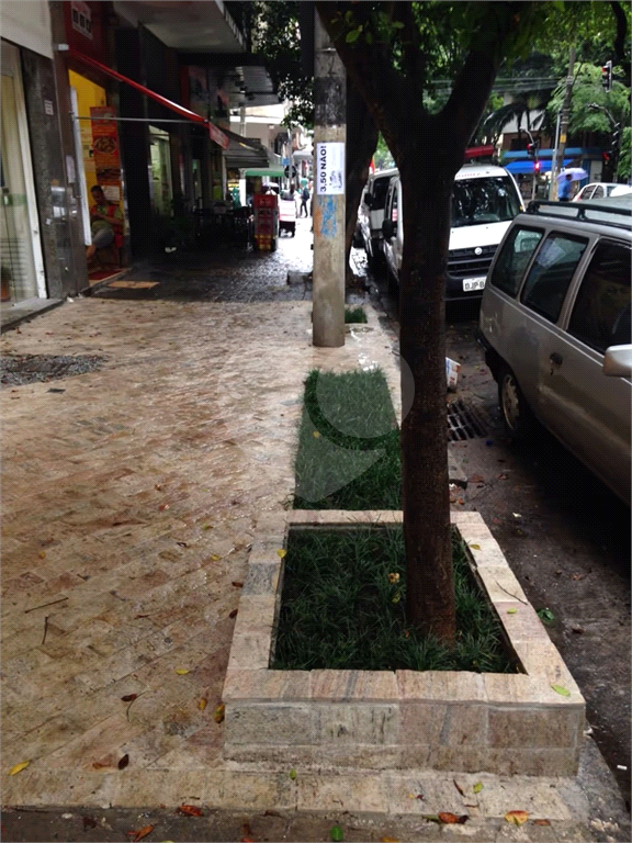 VILA BUARQUE - 1 DORMITÓRIO COM 46 M²