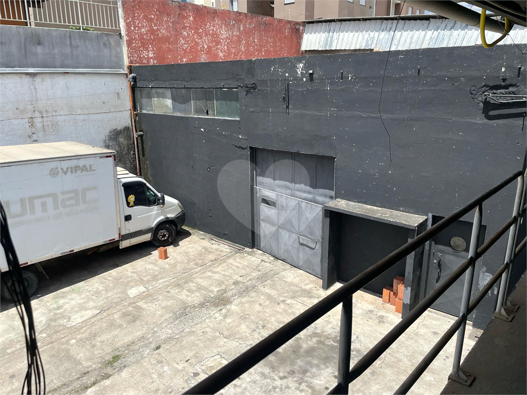 Galpão comercial V. Guilherme (1.805 m² área útil e 22,6 metros testada por 100 metros fundo.