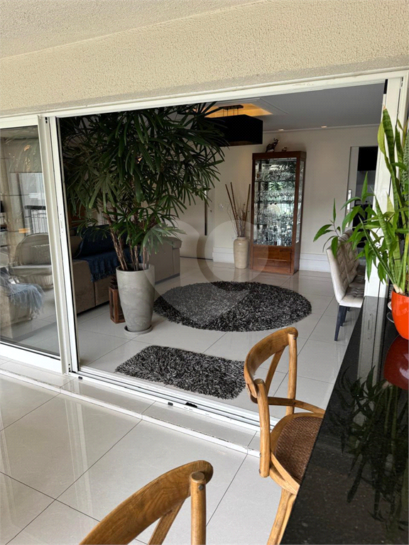 Deslumbrante apartamento à venda no prestigiado Boulevard Santana
