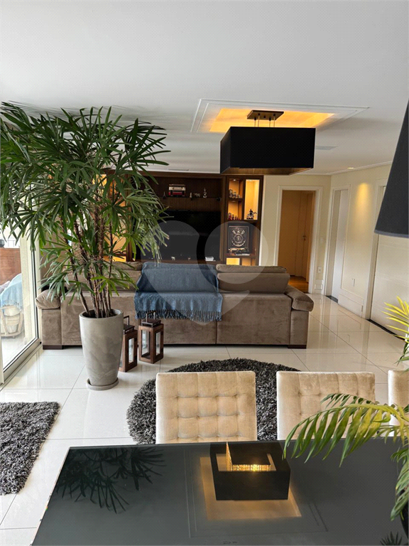Deslumbrante apartamento à venda no prestigiado Boulevard Santana
