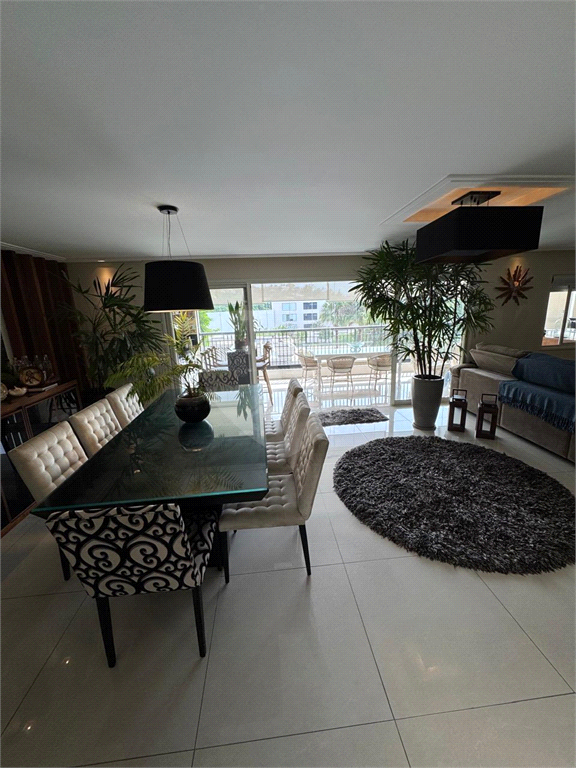 Deslumbrante apartamento à venda no prestigiado Boulevard Santana