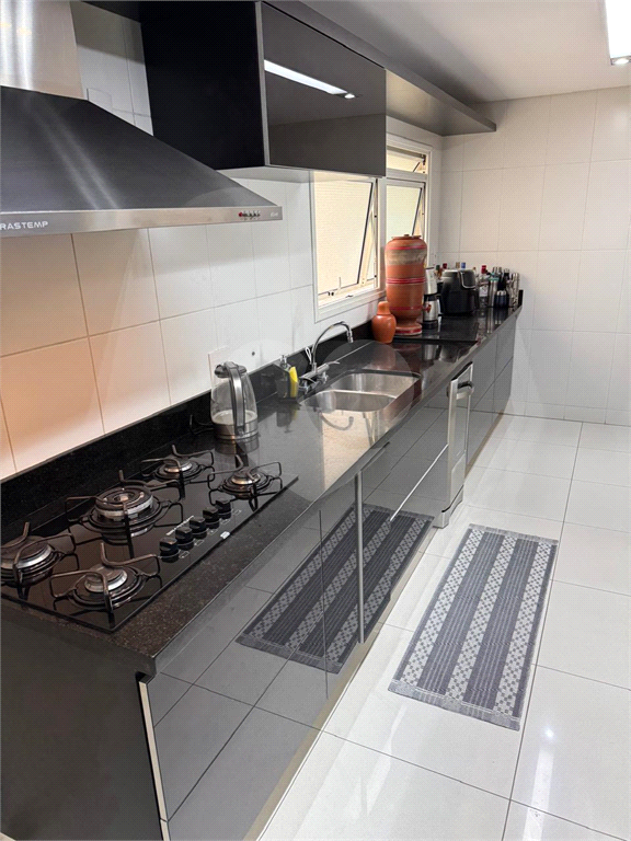 Deslumbrante apartamento à venda no prestigiado Boulevard Santana