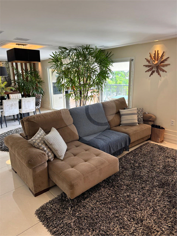Deslumbrante apartamento à venda no prestigiado Boulevard Santana