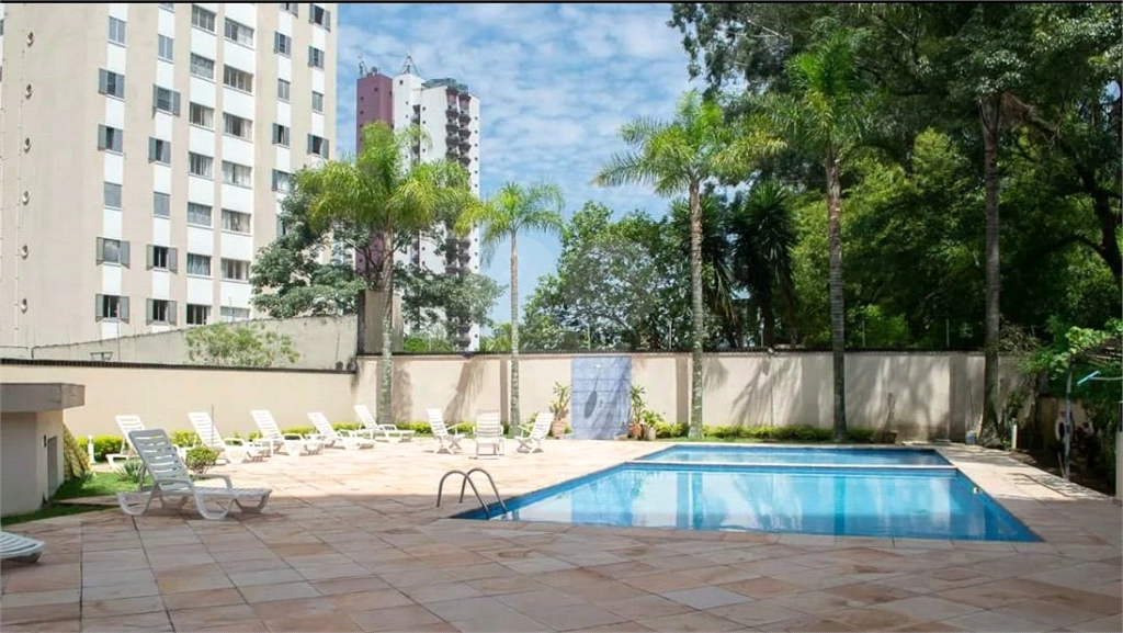 APARTAMENTO em TUCURUVI