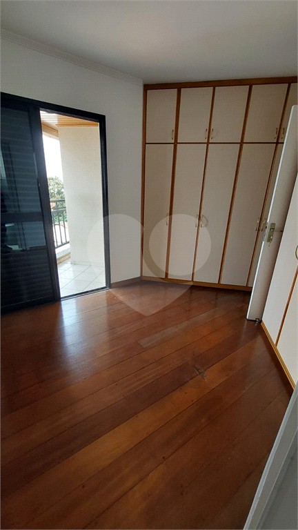 APARTAMENTO em TUCURUVI
