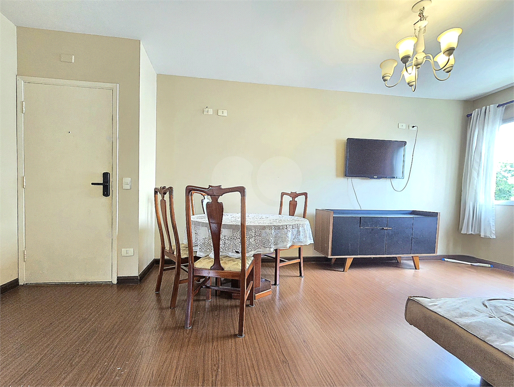 Apartamento para venda e locação com 2 dormitórios 1 vaga na Saúde.