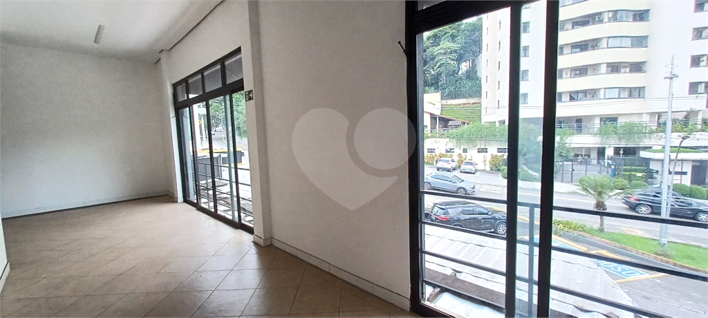 Excelente loja comercial no Portal do Morumbi