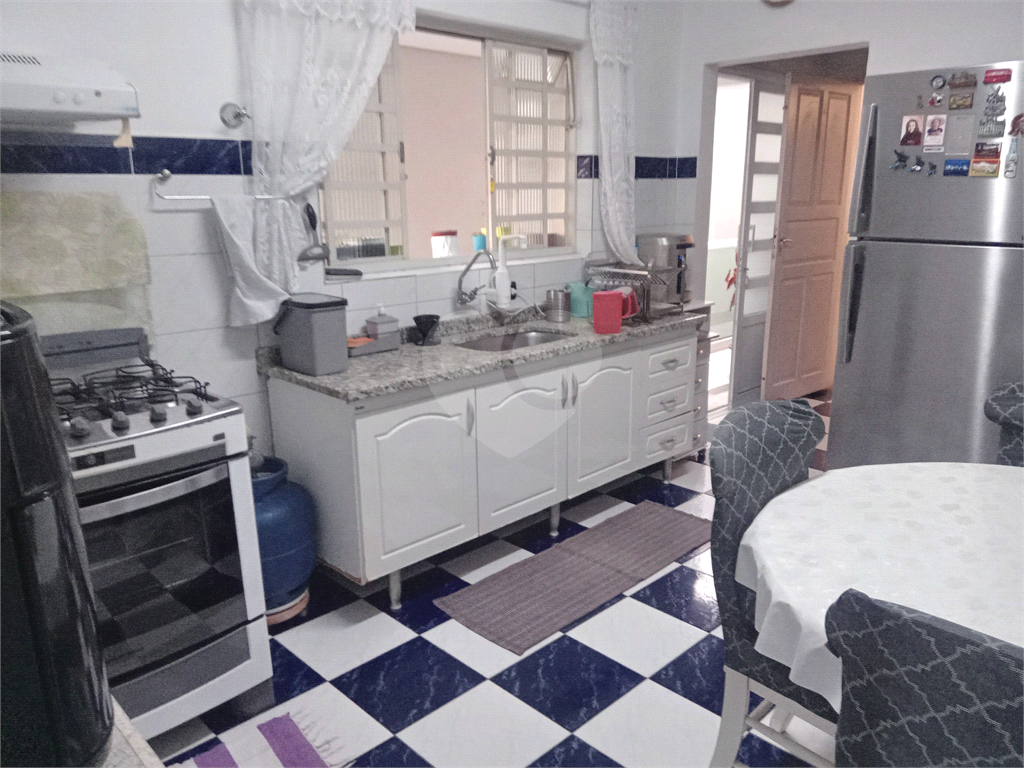 Vende-se casa ampla, totalmente reformada em Santa Terezinha