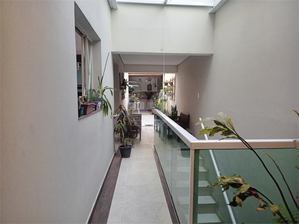 Vende-se casa ampla, totalmente reformada em Santa Terezinha