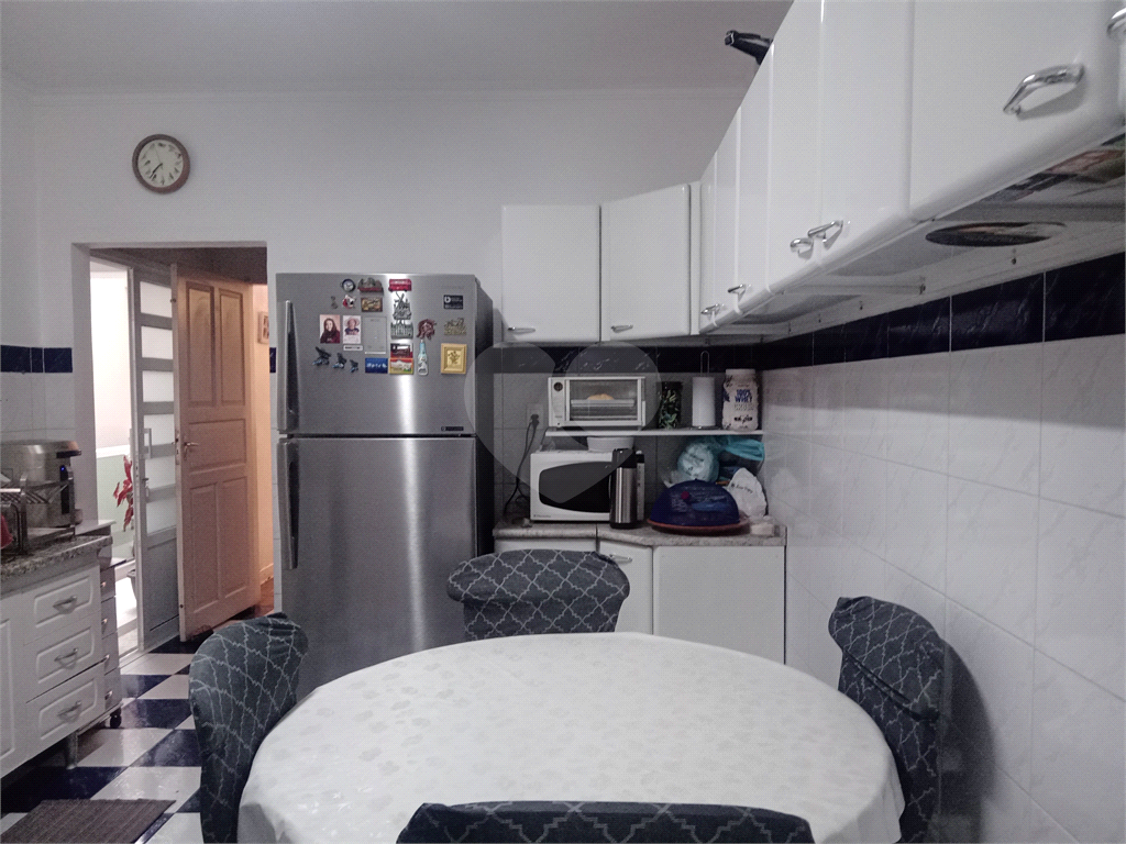 Vende-se casa ampla, totalmente reformada em Santa Terezinha