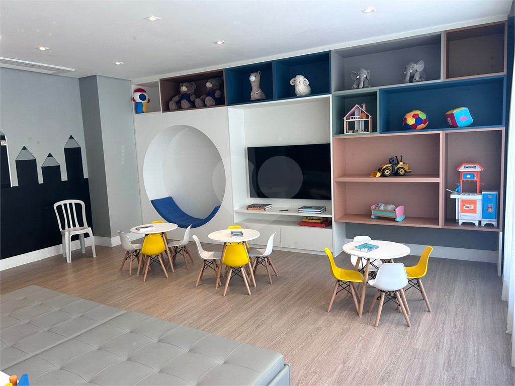 APARTAMENTO em SANTANA