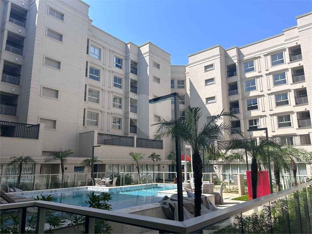 APARTAMENTO em SANTANA