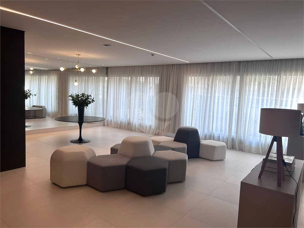 APARTAMENTO em SANTANA