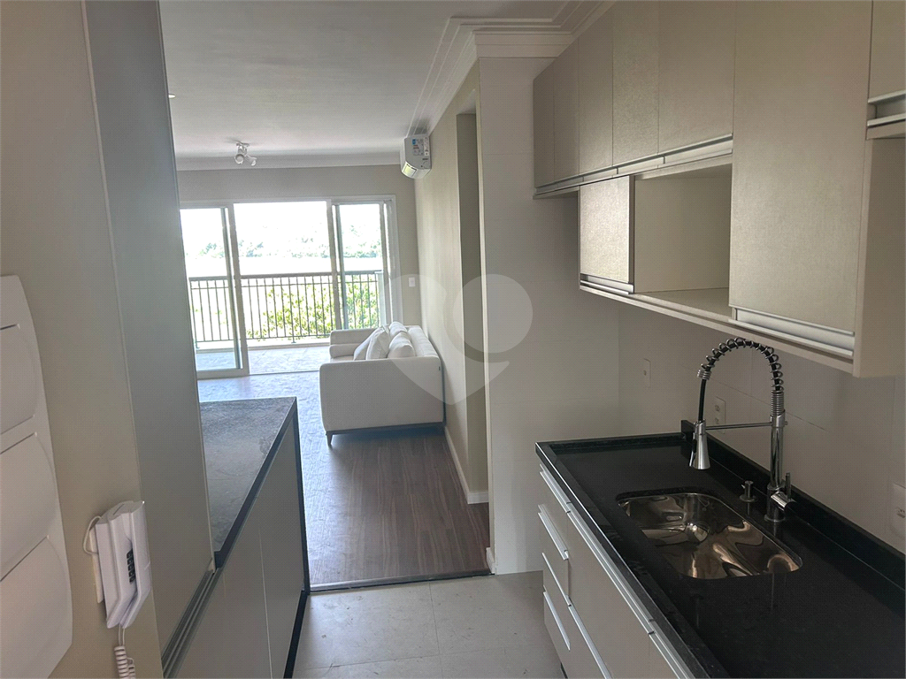 APARTAMENTO em SANTANA