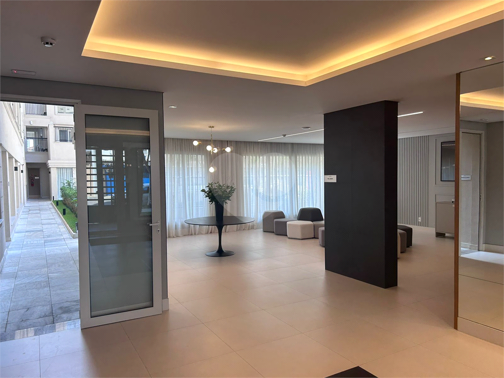 APARTAMENTO em SANTANA