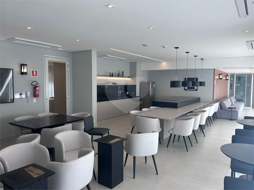 APARTAMENTO em SANTANA