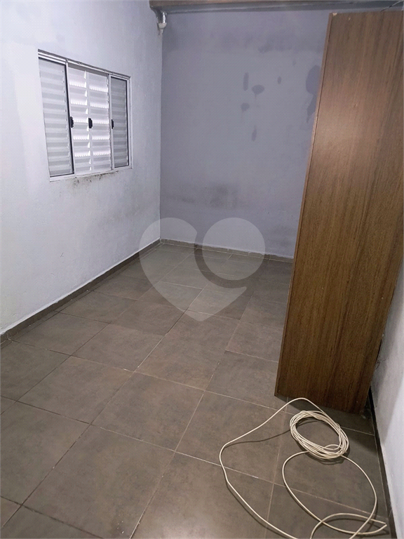 Casa à venda com 1 quarto, 370m² - Foto 9