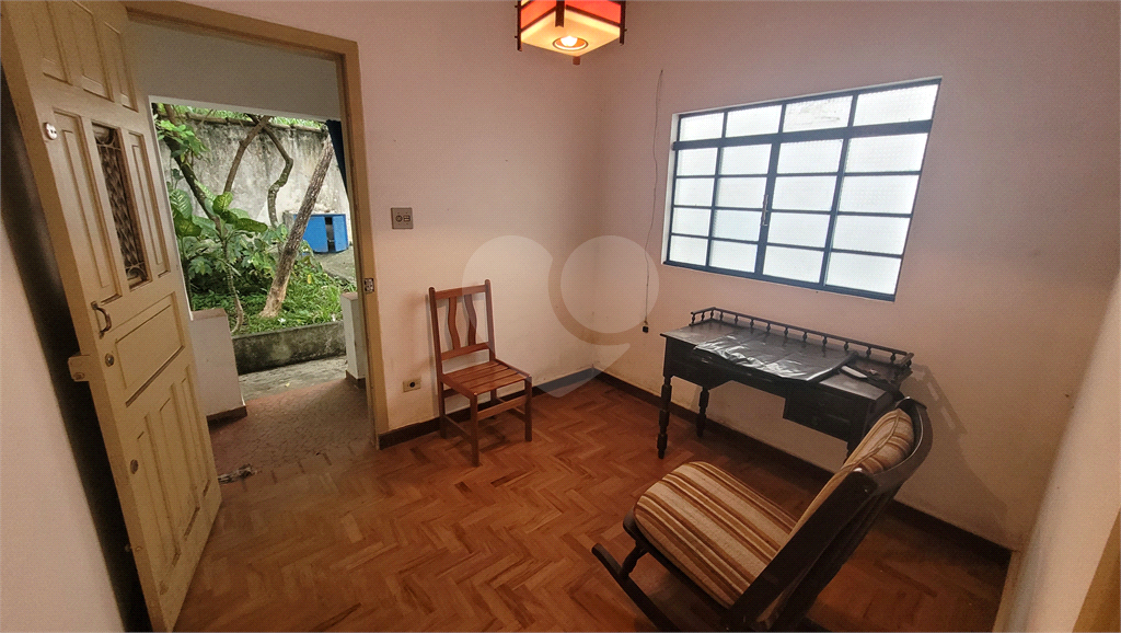Casa térrea no horto florestal para venda, 2 quartos, 5 vagas. Terreno com 320m2